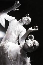 Object & aerial theatre